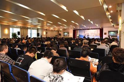 滬語新聲，情系浦江——《鳳凰老江連線》“上海話 上海情”文化藝術(shù)交流活動策劃